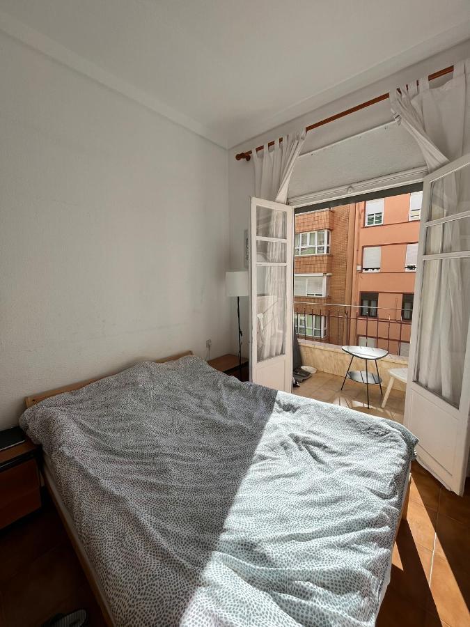 Comfortable Room - Habitacion Acogedora บาเลนเซีย ภายนอก รูปภาพ